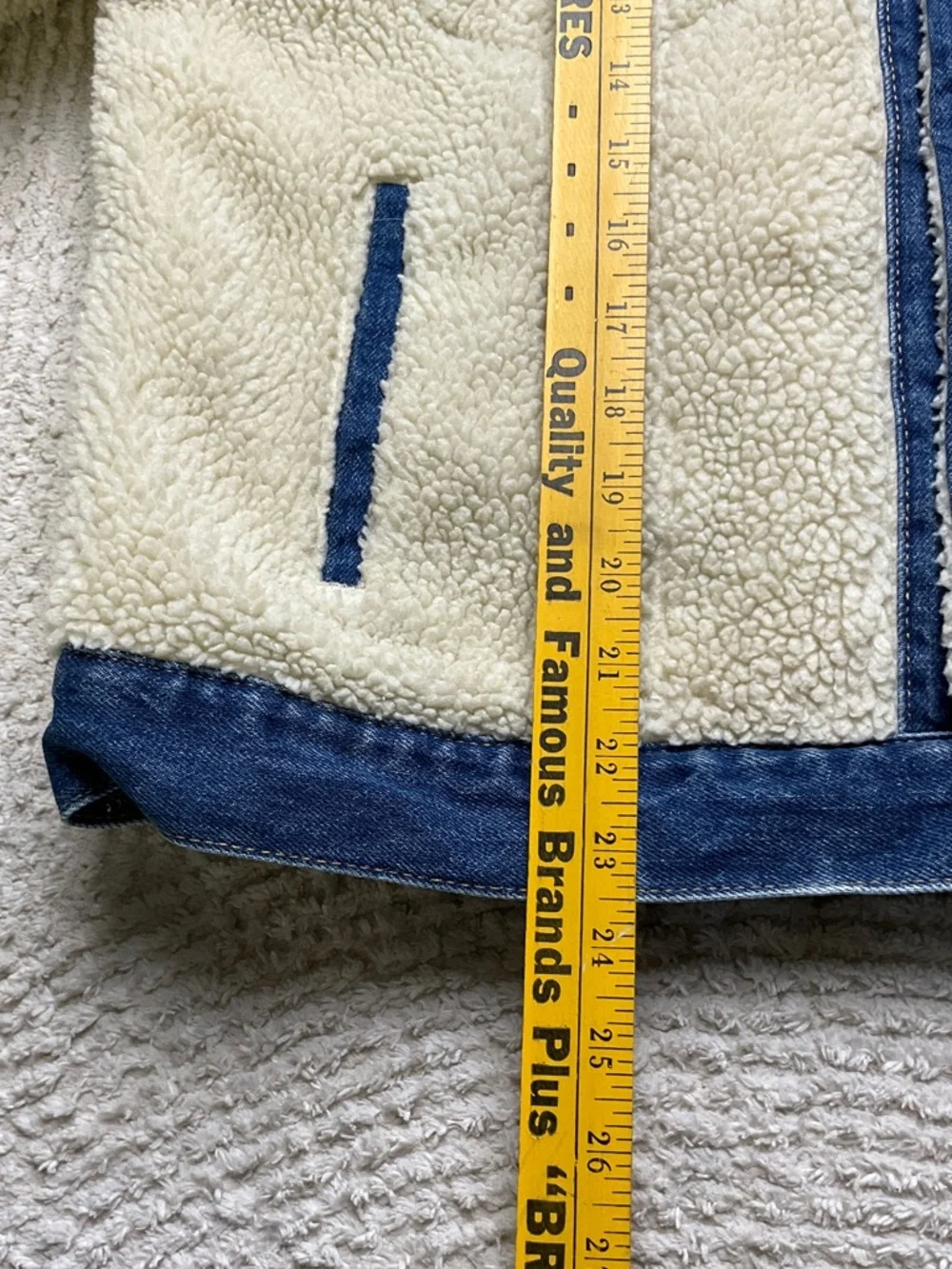 Levi's Ex-Boyfriend Pieced Sherpa Trucker Jacket Women’s Large - Picture 10 of 16